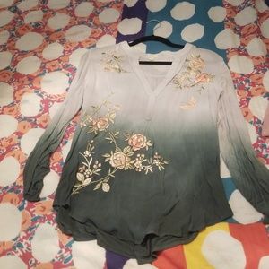 EUC TINY SIZE S SHIRT